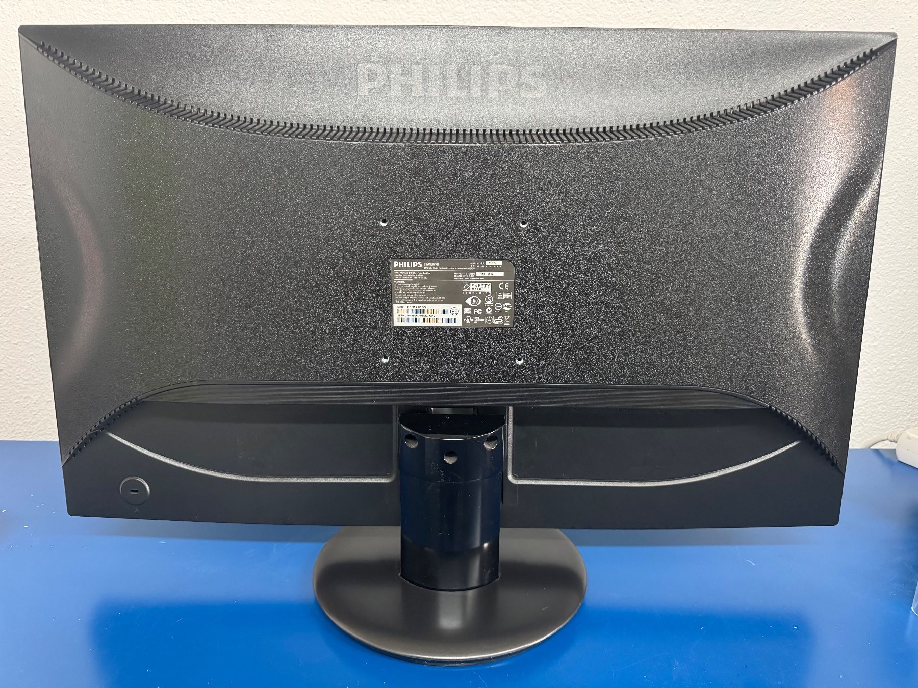 Apple PC: Mac Mini, 250 GB Flash Speicher + 27' Philips Bildschirm. – Usato da Eggersriet venduto da Don-M 4