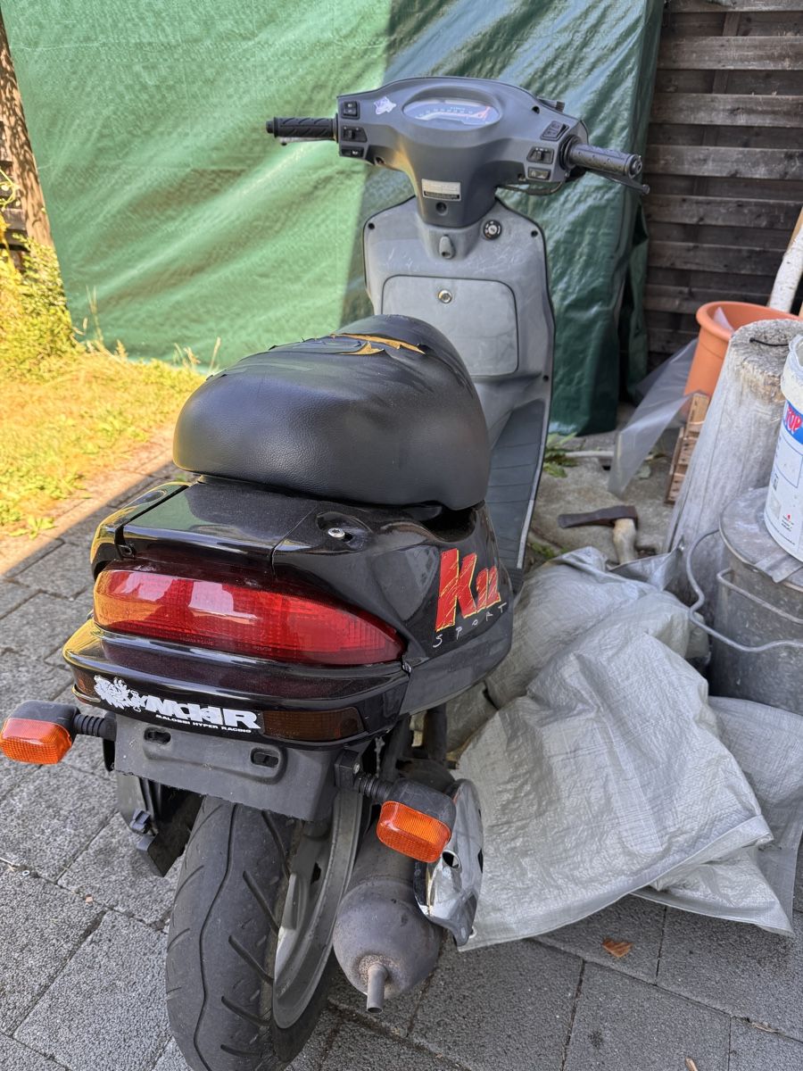 Kymco Strada: Kymco K12 50 Roller schwarz defekt – Difettoso da Zofingen venduto da drummer74 4