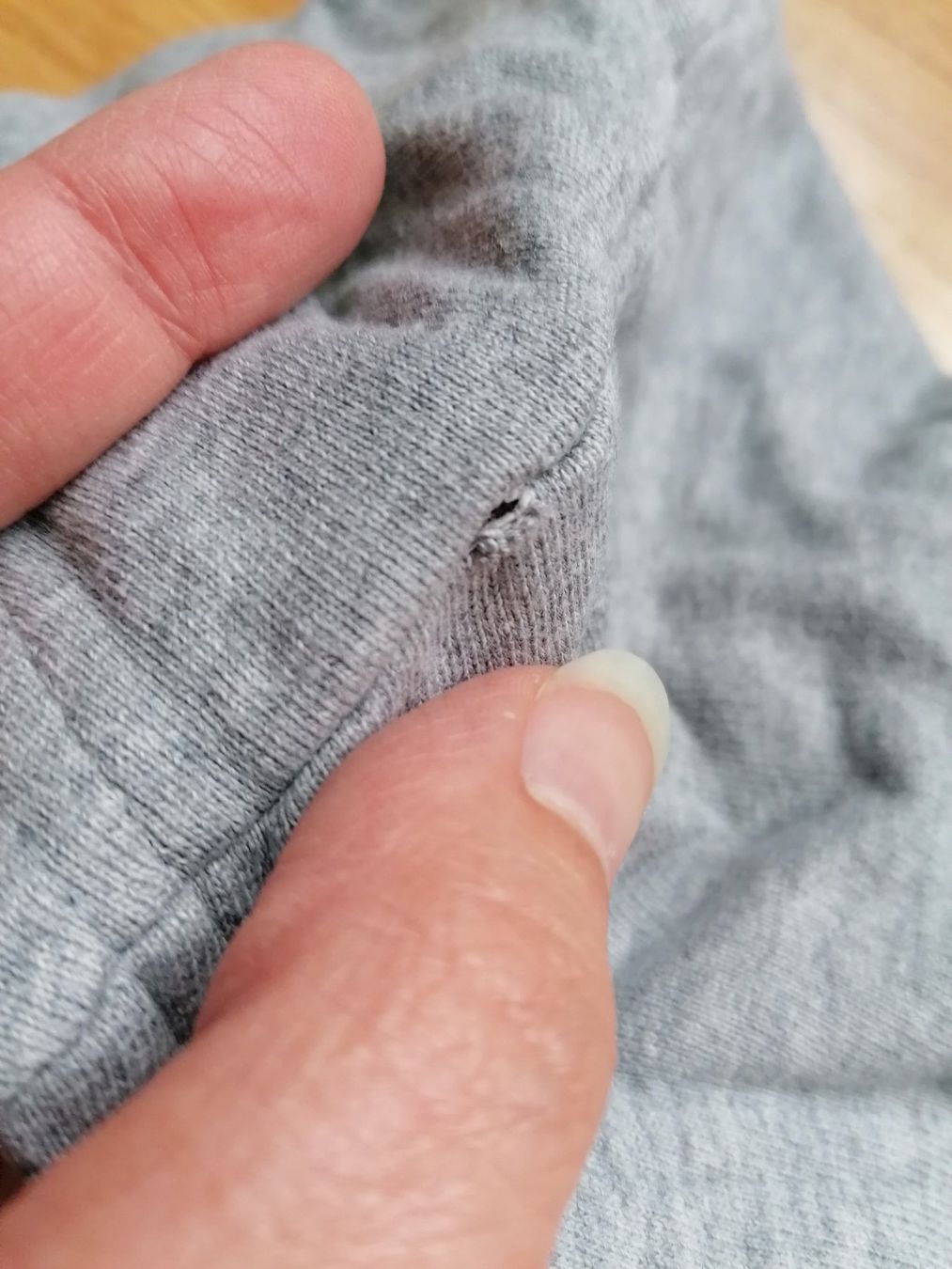 Pullover & Sweatshirts: Hoodie / Kapuzenpullover ca. Gr. 110 / 116 – Gebraucht aus Büttikon AG von Amineah 1