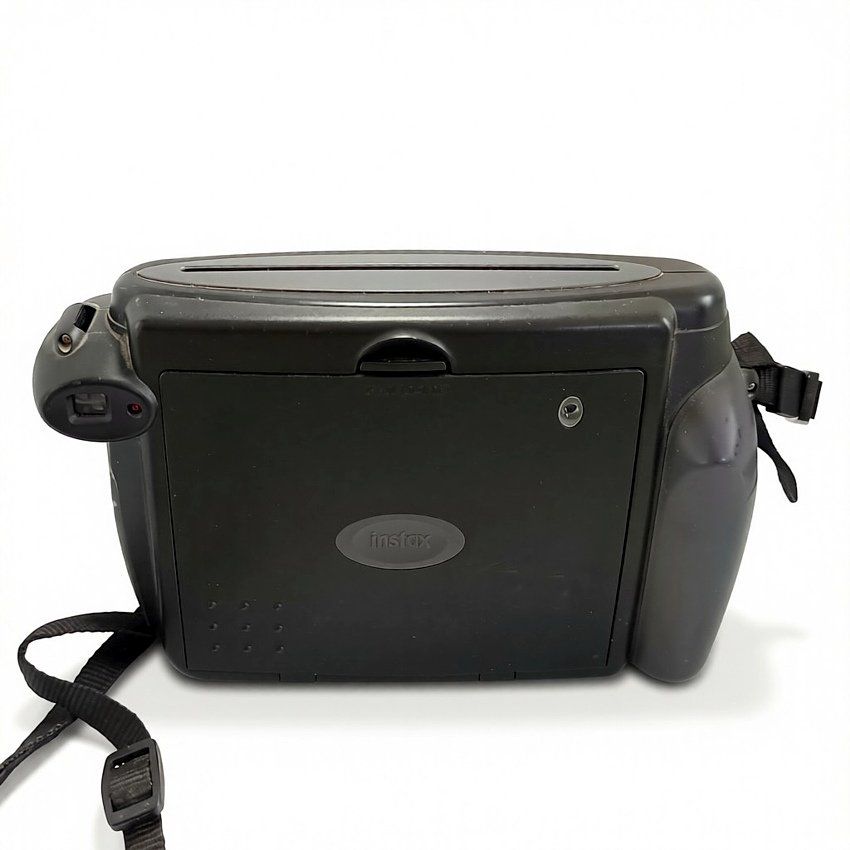 Fujifilm Fotocamera: Fujifilm Instax 210 – Usato da Münsingen venduto da The_1483 2