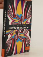 Junkgirl  (Anna Kuschnarowa)               >Deutsch<   ©2013