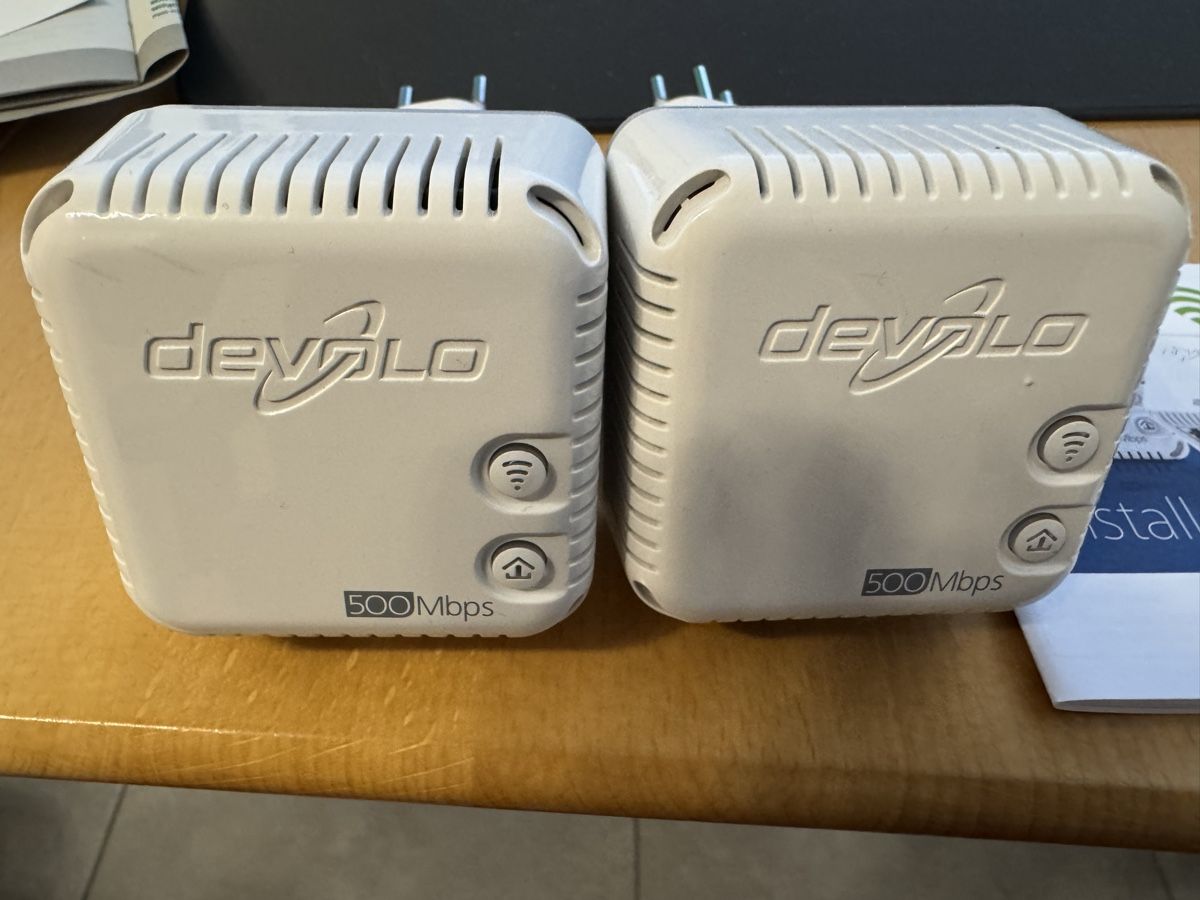 Devolo Unità & Adattatore: Devolo dLan 500 Wifi – Usato da Tägerig venduto da Weissmaffy 1