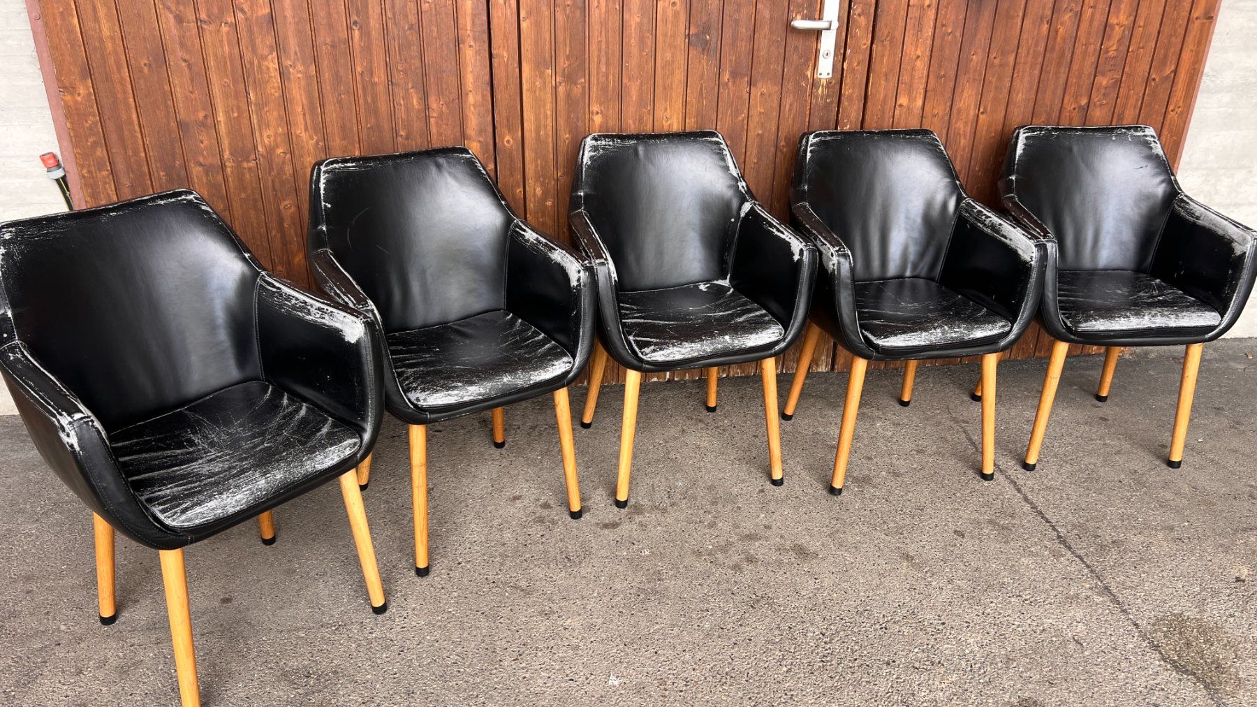 Sessel: 5 Sessel mit Gebrauchsspuren, ideal für Restauration – Gebraucht aus Zeiningen von osm61 3