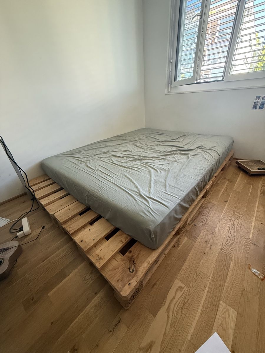 Pallets: Euro-Paletten Bettgestell – Usato da Zürich venduto da LeonTil