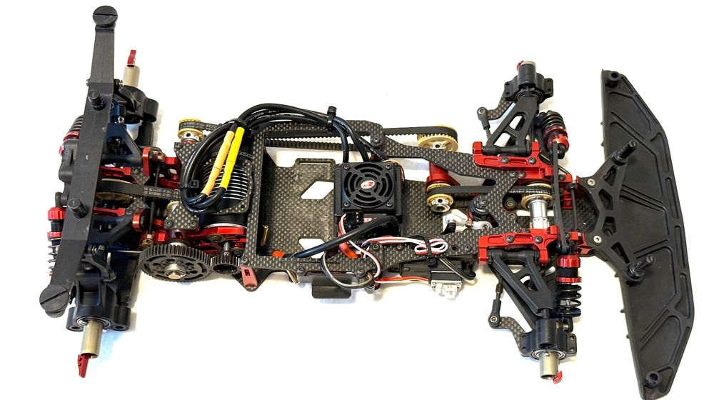 RC Kits de montage: CAPRICORN LAB 803 EP Race Evo 1/8 ON-ROAD – D'occasion à Yverdon-les-Bains par Fijo-rc 3