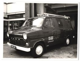 Fotografie Ford Kleinbus des Royal Mail 