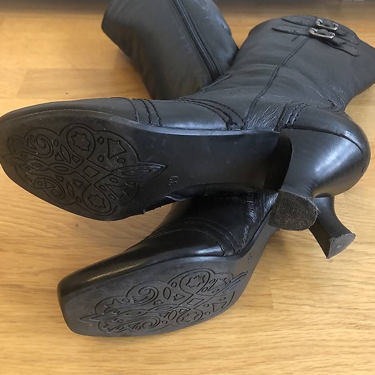 Scarpe da donna: Stiefel Damen Leder Grösse 39 – Usato da Sursee venduto da reg_qct5 2