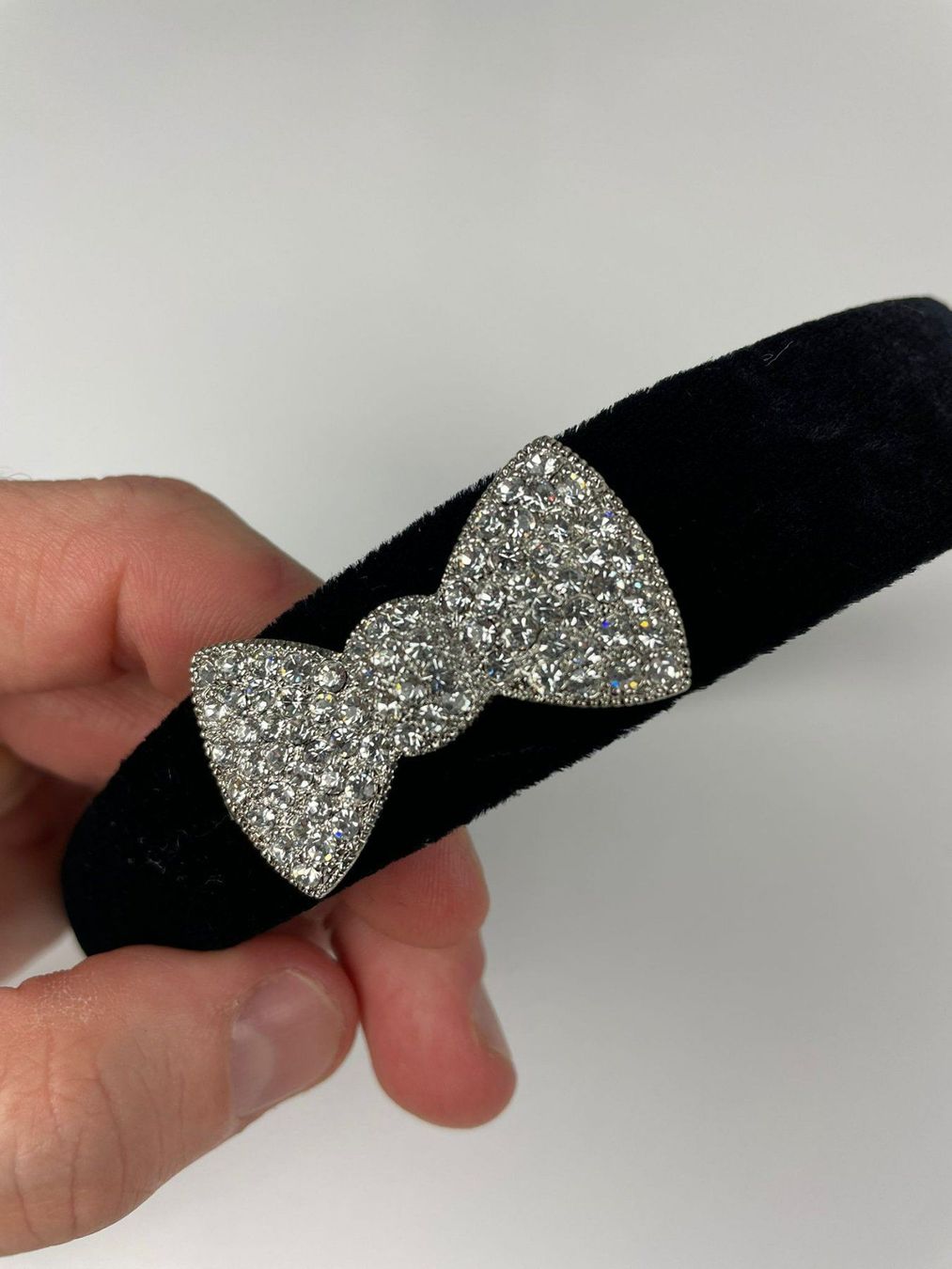 Accessori per capelli: Kinderhaarreif /Samt mit Strass Masche – Nuovo e nell'imballaggio originale da Wängi venduto da LiqKojote
