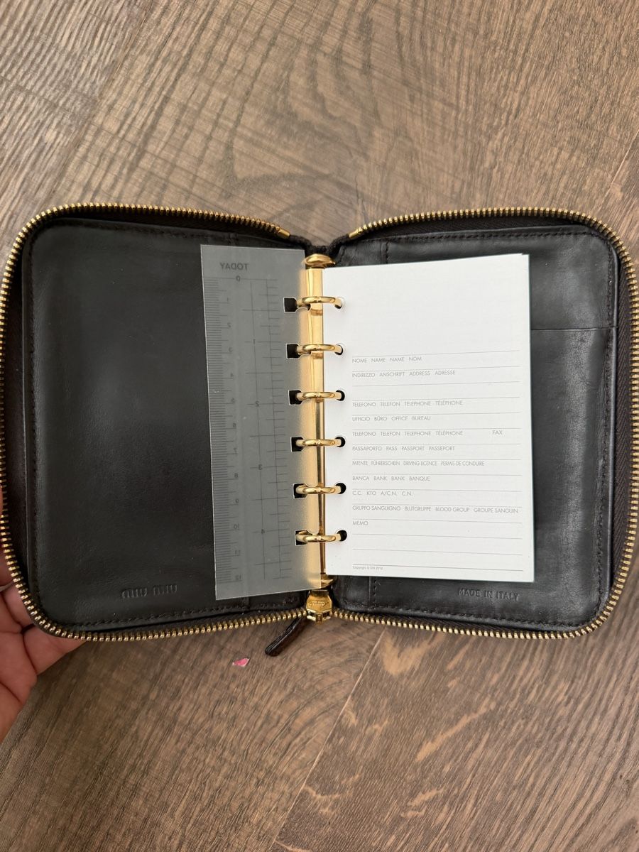 Miu Miu Portamonete: Miu Miu zip organizer agenda  – Usato da Herrliberg venduto da Tubalp 4