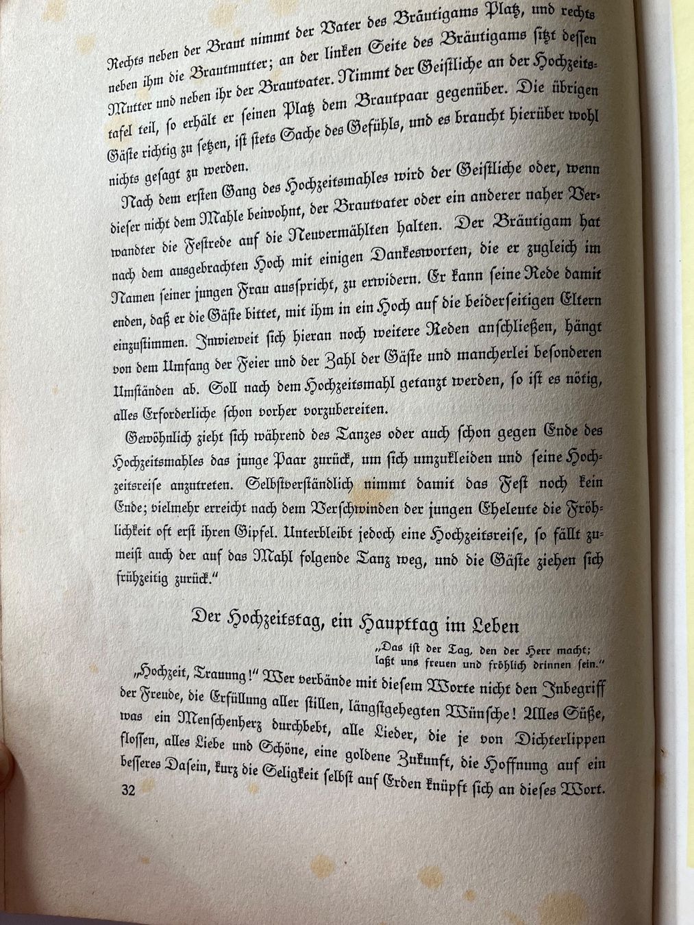 Libri: Mutteramt ein heilig Amt / Hauschronik der Familie – Usato da Basel venduto da pat_yp5k 4