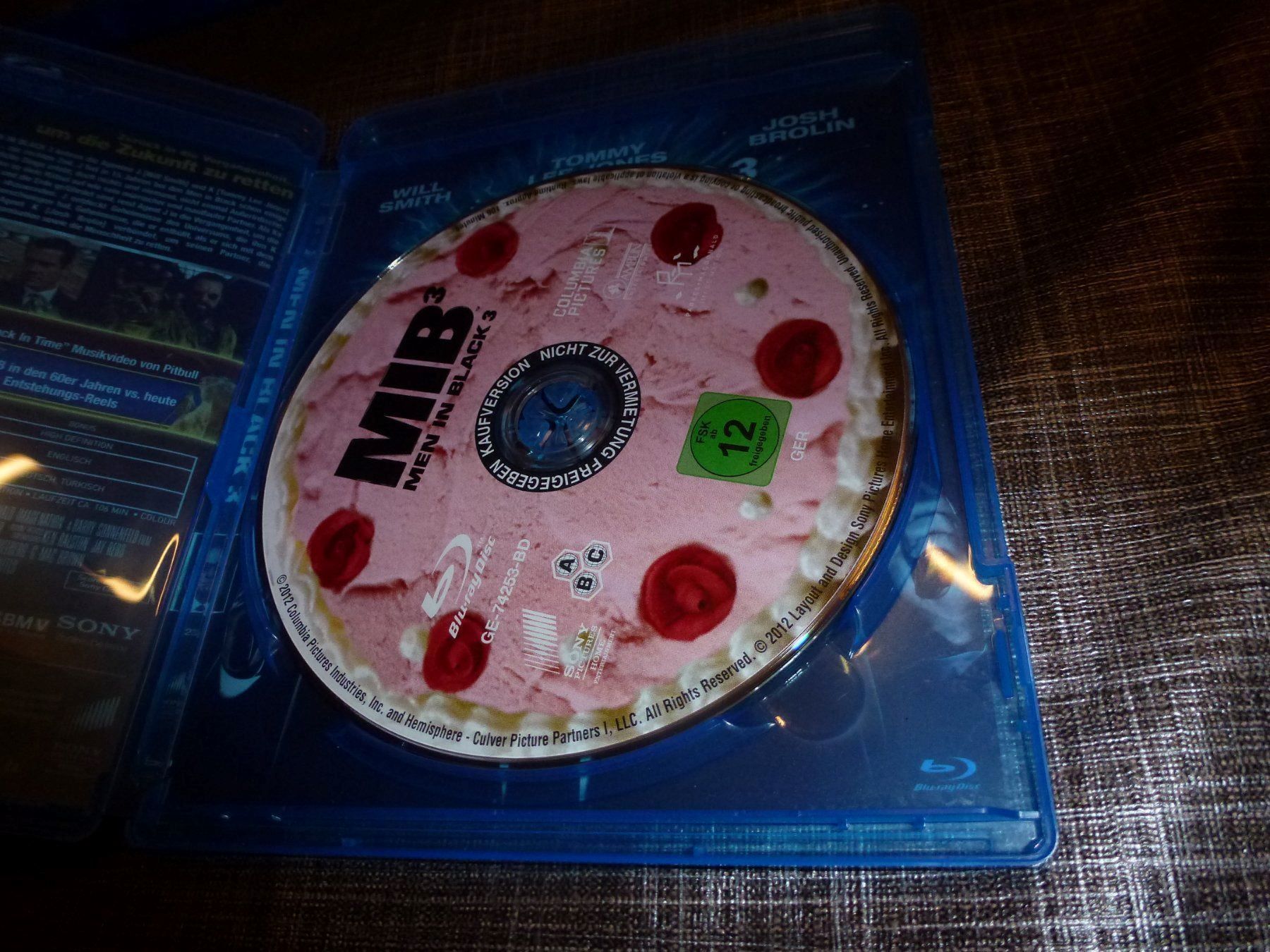 Tutti i DVDs: Men in Black 3 BLU-RAY – Usato da Olten venduto da Disc-Verkauf 1