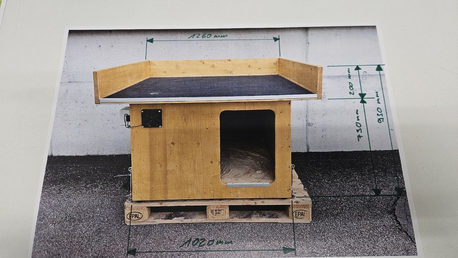 Liege- & Schlafplätze: Hundebox für Kleinbus – Gebraucht aus Buchs AG von thebull01 7