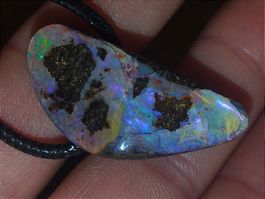 Natürlicher Australischer Boulder Opal Anhänger