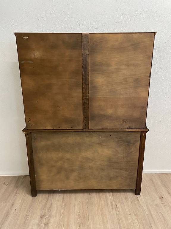 Credenze: Antik Tudor Oak Buffetschrank aus Eiche mit Bleiglas – Usato da Obernau venduto da Arche_Noah_Brocki 9