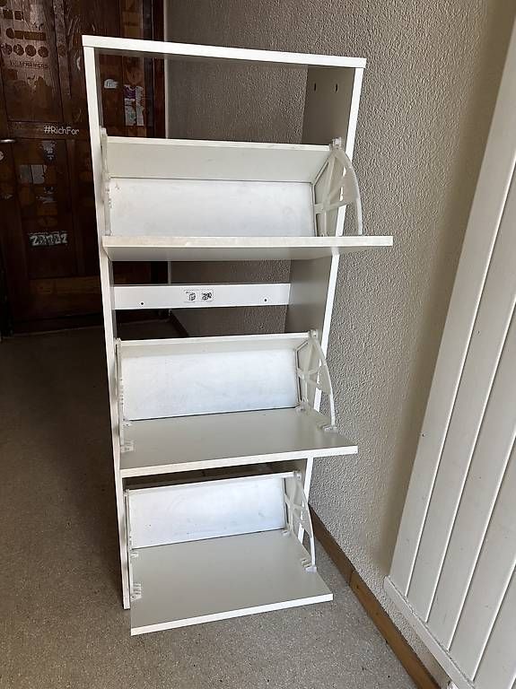 Armadi: IKEA BISSA schuhshrank / shoe rack  – Usato da Zürich venduto da ris_sn5l 1