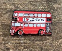 London Bus Pin, Cooler Hingucker, Ideal als Geschenk!