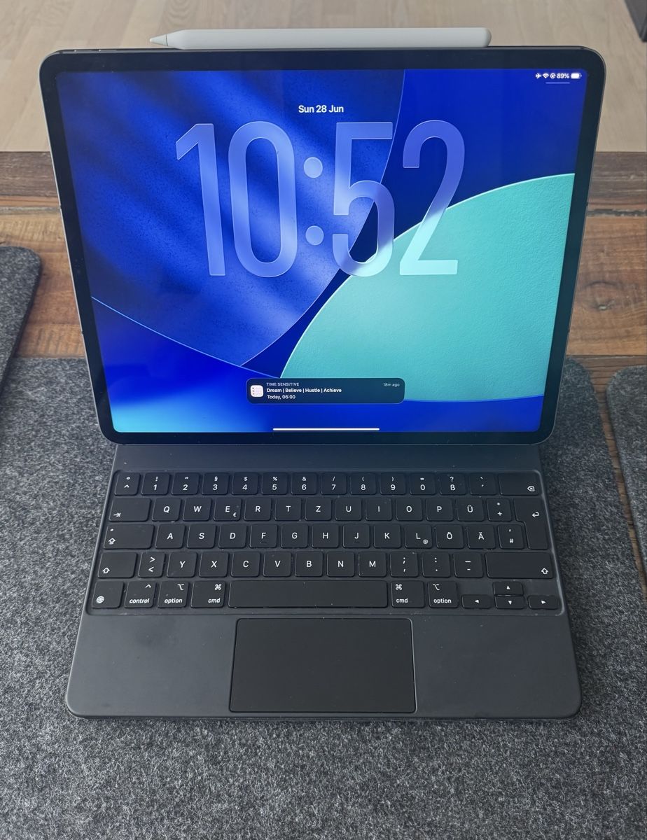 Apple Tablet PC: iPad Pro, 12.9-inch, 5th Gen., 2TB, Space Gray – Nuovo (secondo la descrizione) da St. Gallen venduto da Asmolon