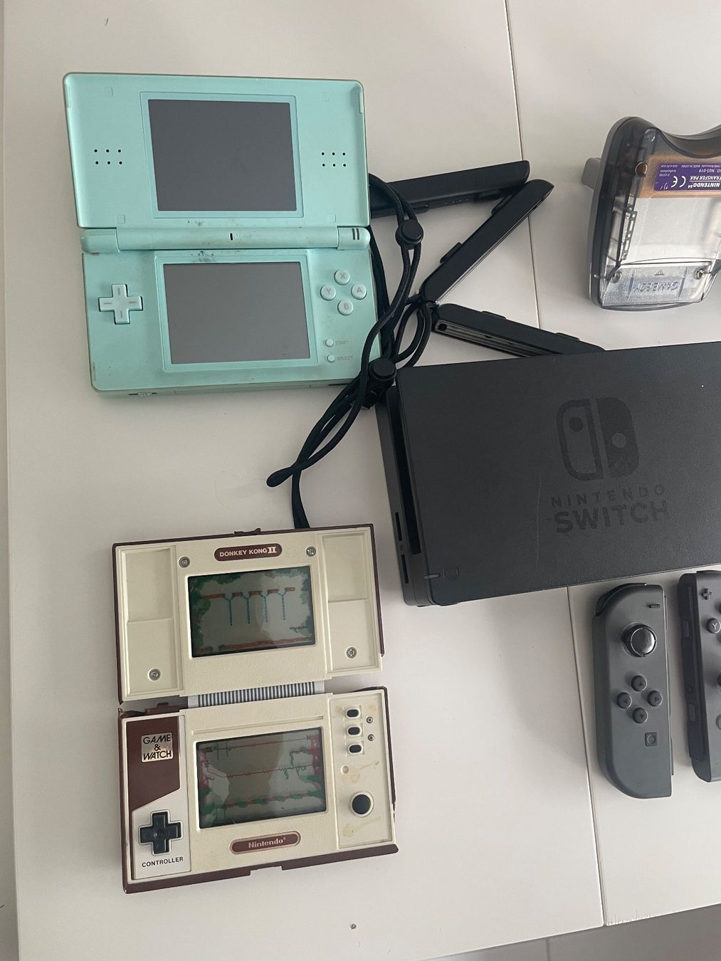 Nintendo Controller: Diverse Nintendo Switch PSP Zubehör Unkontrolliert – Usato da Dällikon venduto da buyandbehappy 3