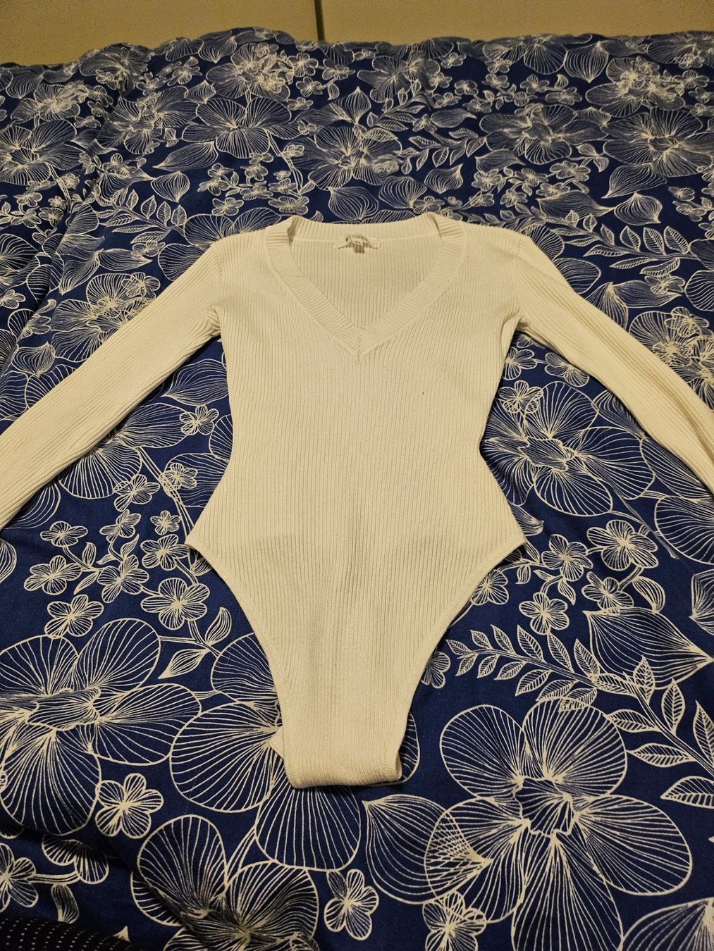 Top: Body  gr 36 – Nuovo (secondo la descrizione) da Dietikon venduto da Eleda