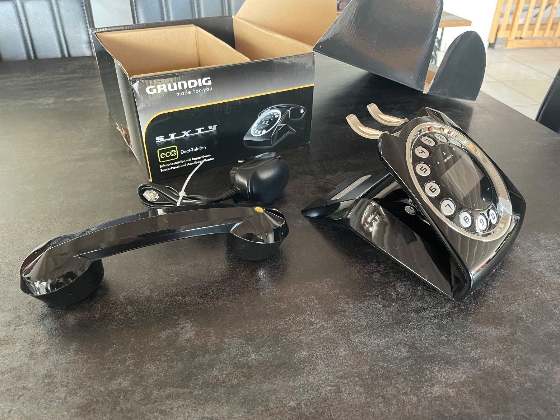 Grundig Telefoni: Téléphone Grundig Sixty Noir – Usato da Vallamand venduto da Bricbracbroc82 1