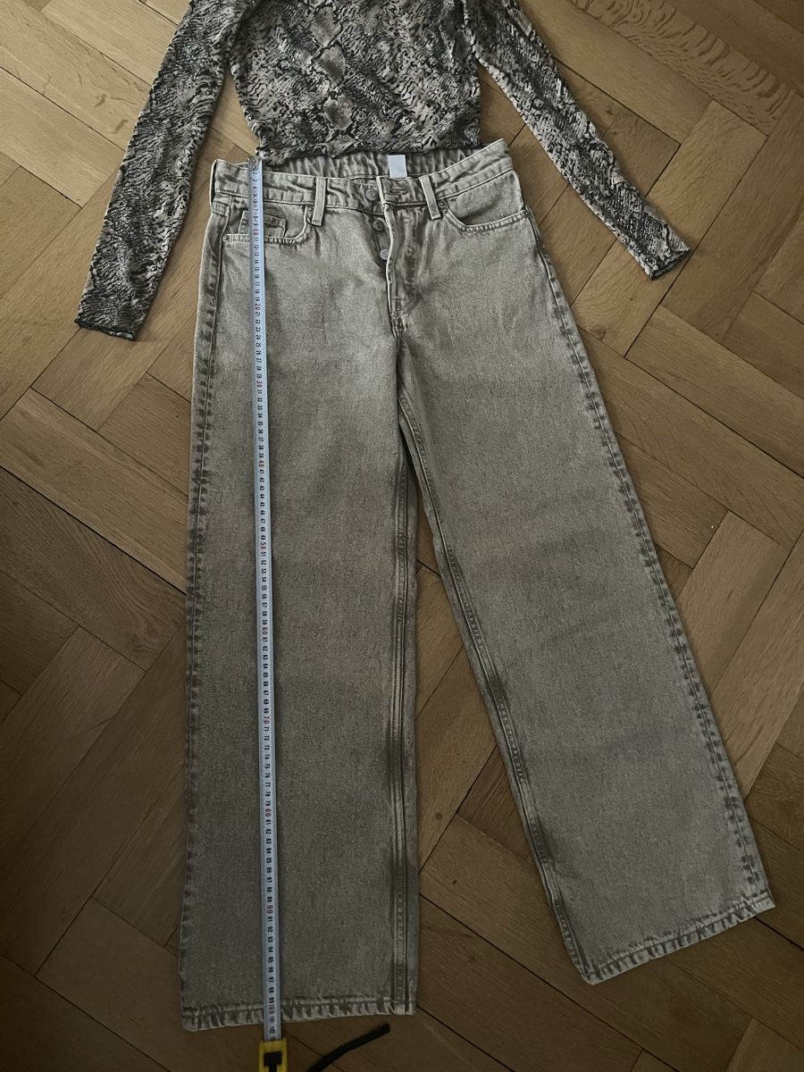 Lotti di vestiti: Bershka Oberteil Schlangenprint mit Hose  – Nuovo (secondo la descrizione) da Olten venduto da sae_82z2 1