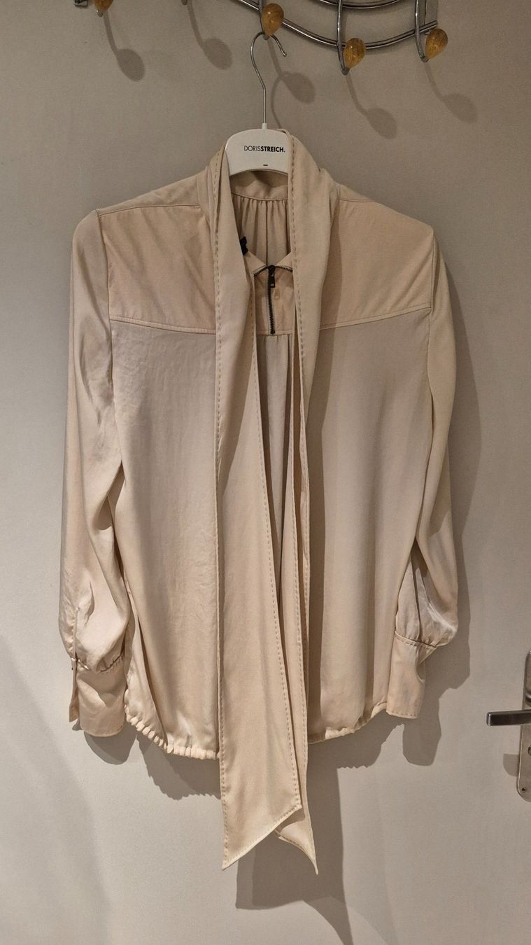 Chemisiers: Bluse altrosa Grösse xl Seide – D'occasion à Zürich par Roberto040