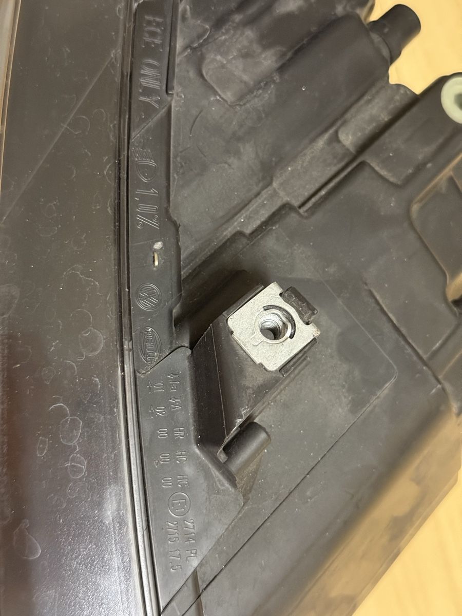 VW Scheinwerfer: Scheinwerfer VW (rechts & links) – Gebraucht aus Adliswil von ole_6vxw 1