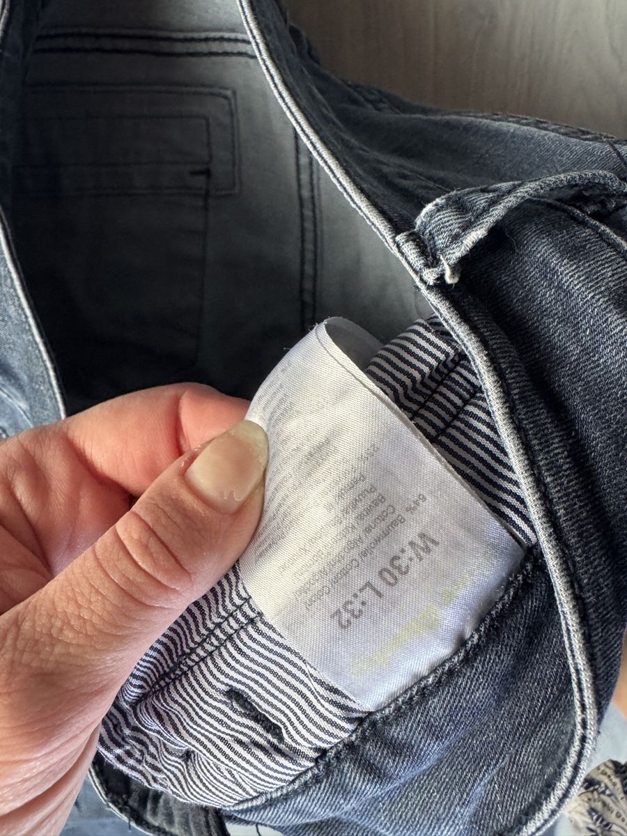 Jeans: Damen Jeans, Grösse 30W und 32L – Gebraucht aus Wallisellen von car_w72g 1