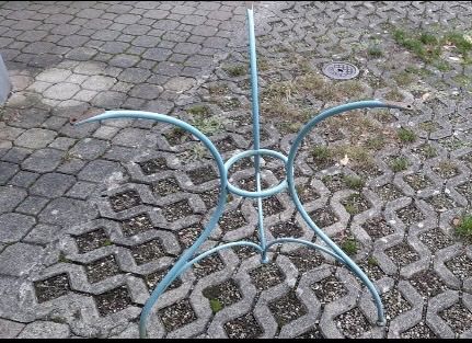 Altri mobili: TISCHBEIN, wunderschön aus Eisen – Usato da horgen venduto da bvo_72g5