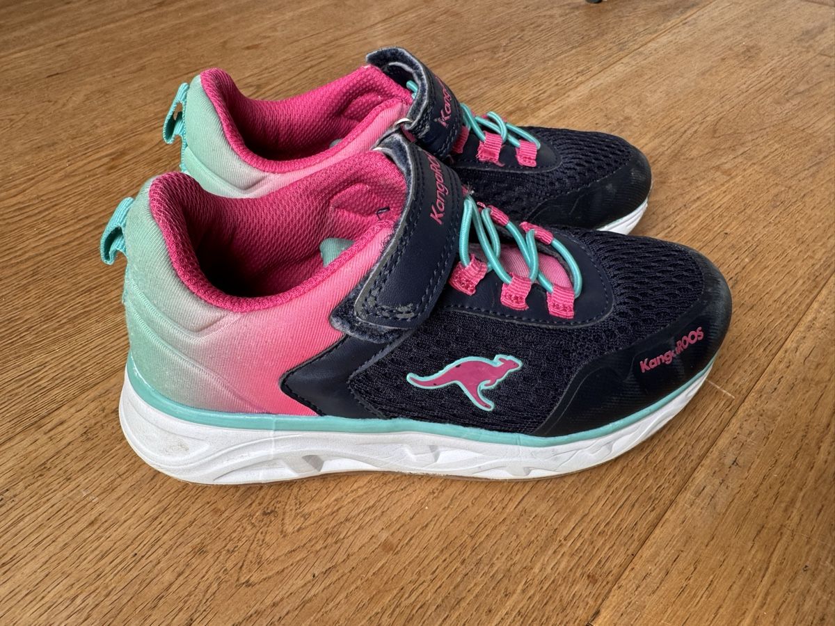 Schuhe für Mädchen: Kinderschuh KangaROOS  Gr. 31  – Gebraucht aus Bettwil von Peppine 1