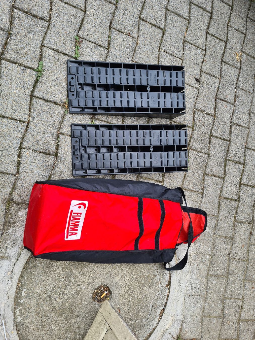 Rampe & Cunei: Auffahrtkeil – Usato da Waldkirch venduto da Hypertenuse
