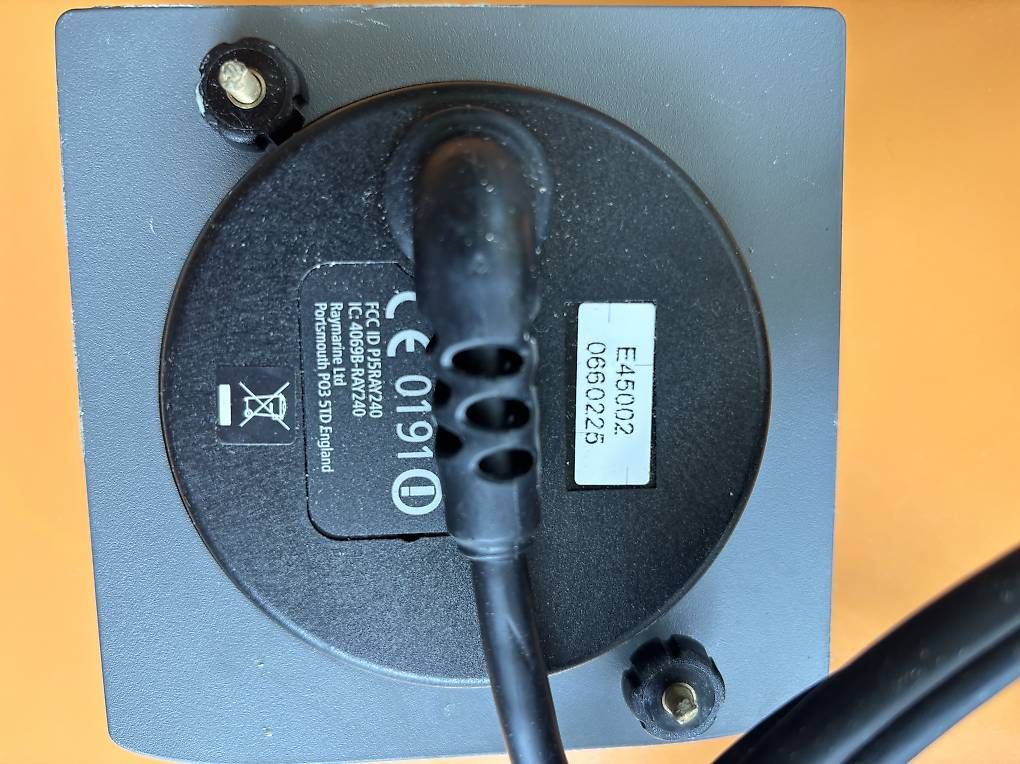 Radiocomunicazione: Raymarine Ray 240e VHF Funkgerät – Usato da Zürich venduto da Geo10 4