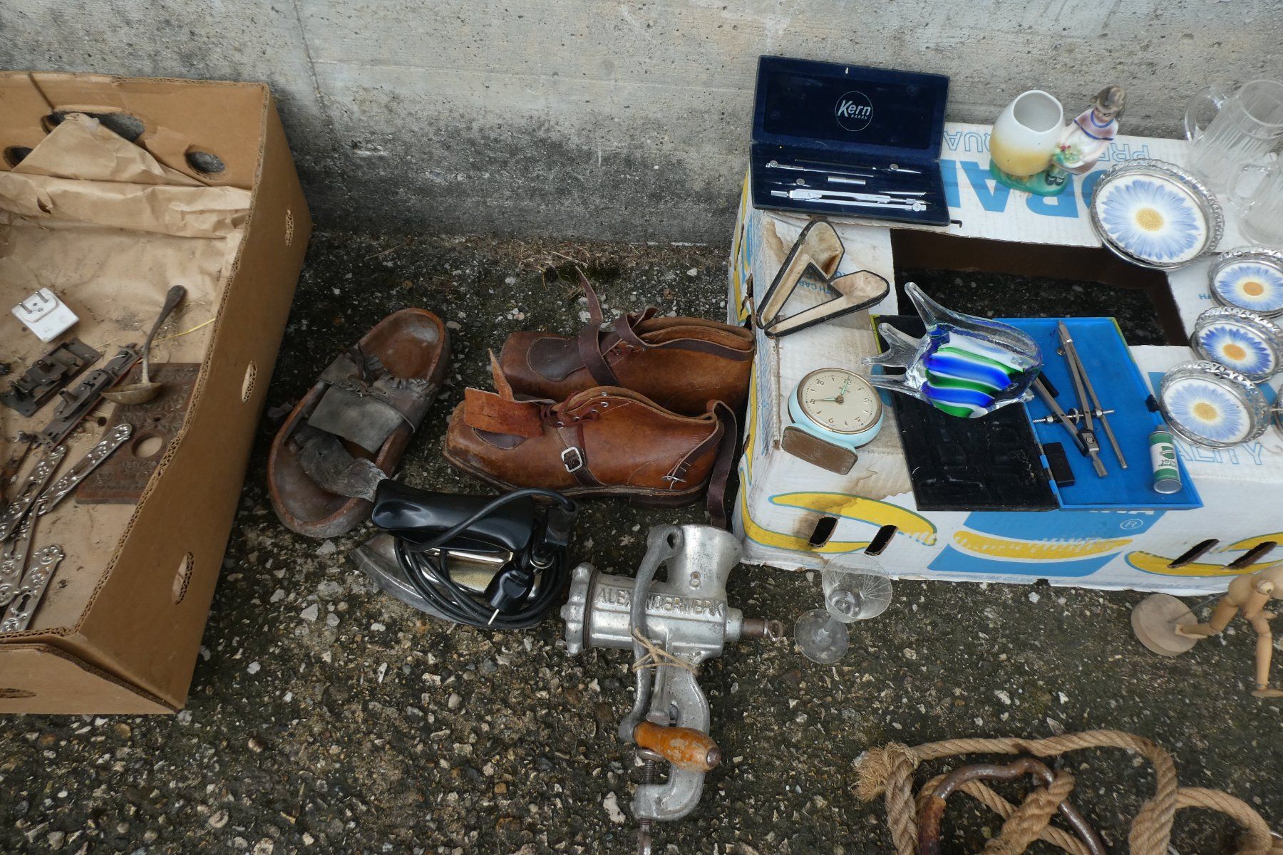 Tutti gli attrezzi: lot de brocante divers – Usato da Fontaines NE venduto da monloisir 4
