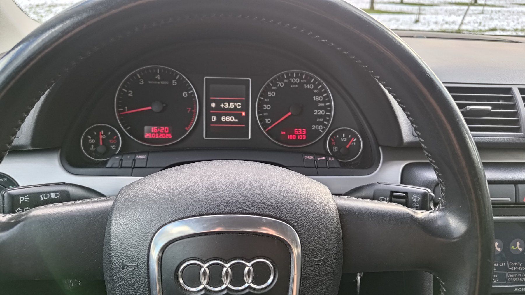 Audi Automobili: Audi A4 Av. Quattro B7 1.8T – Usato da Russikon venduto da Furrerlili 5