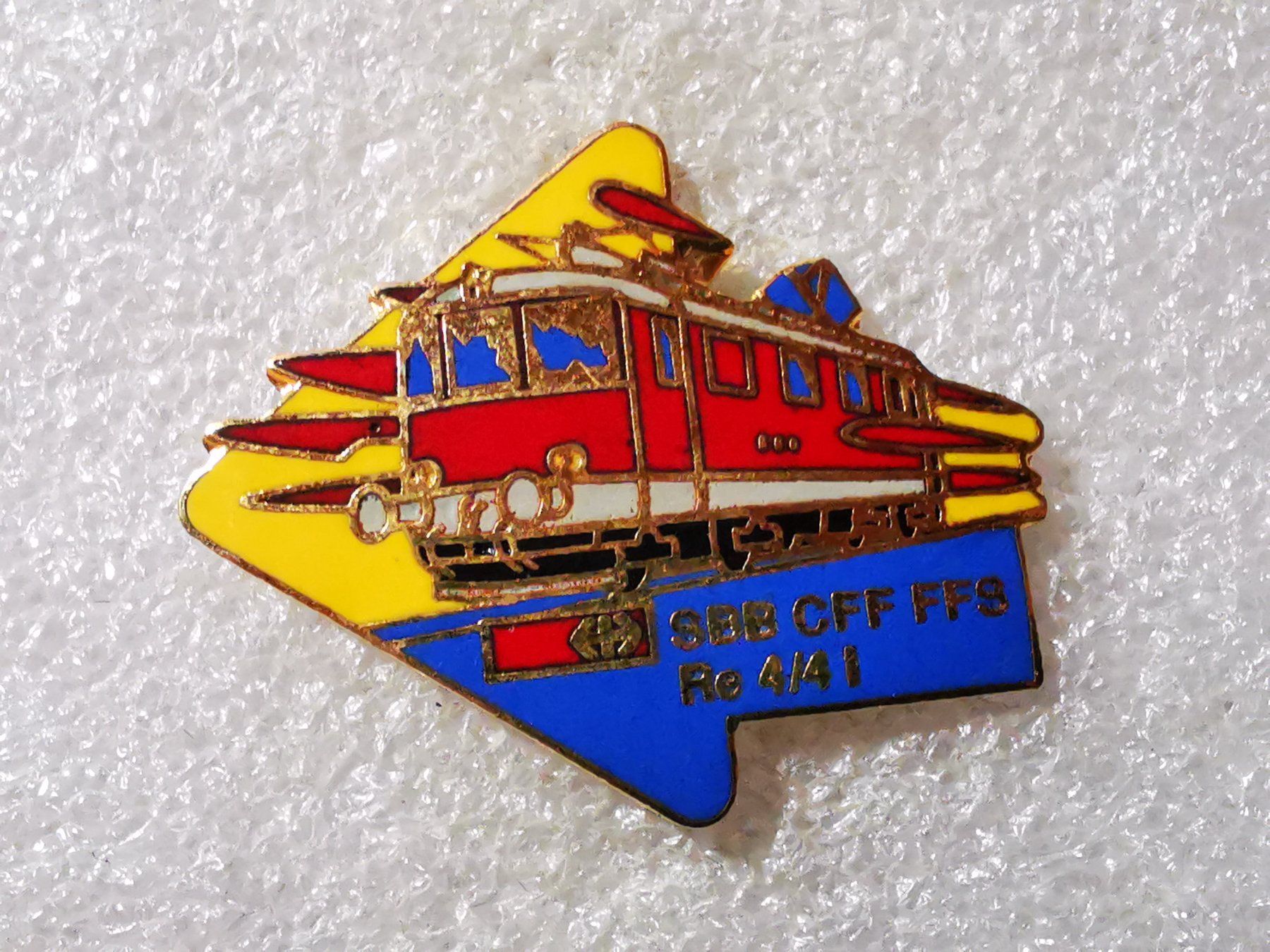 Placchette & Badge: Ansteckpin 55: Eisenbahn SBB Re 4/4 I – Usato da Oppligen venduto da Pin-Fall-Shop