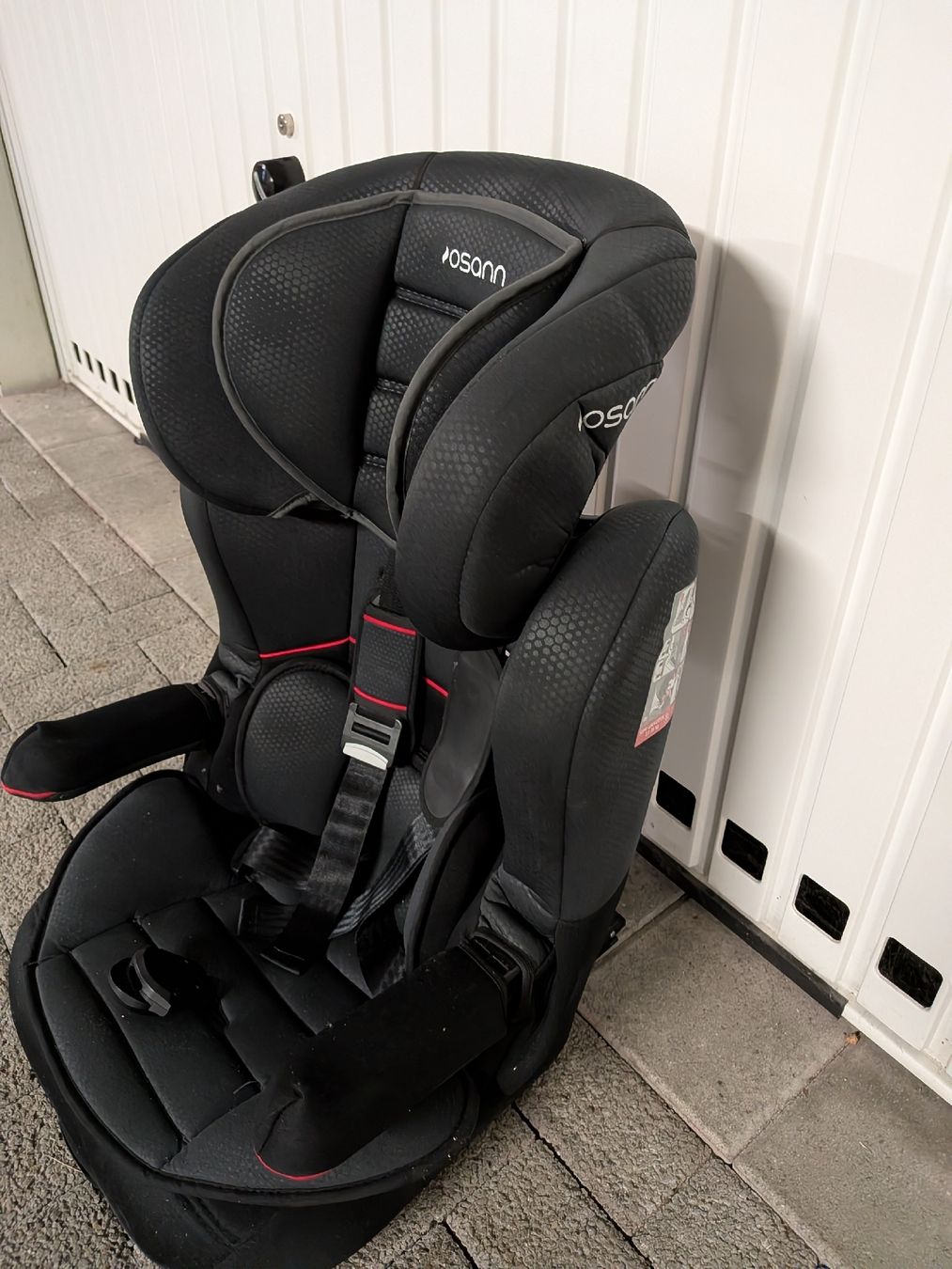 Seggiolini per auto: Kindersitz Autositz der Marke Osann, schwarz. – Usato da Schöftland venduto da Riposto02 1