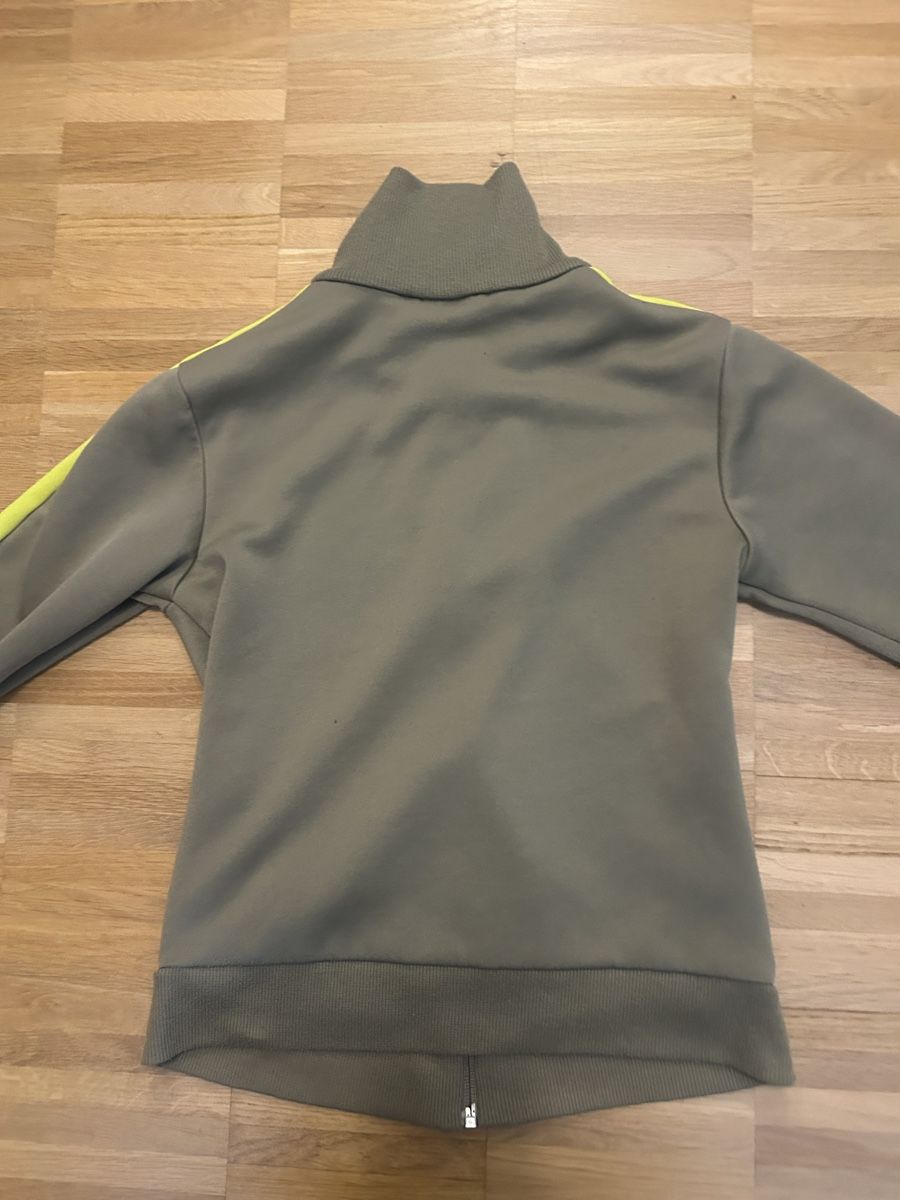 Puma Giacche: Puma Track Jacket – Usato da Basel venduto da alinee_sophiee 1