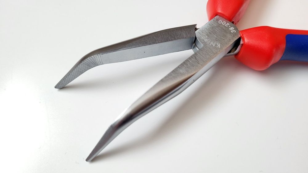 Knipex Spitzzange Zange Mechanikerzange 200 mm abgewinkelt (Neu (gemäss ...