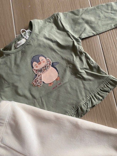 Lotti & Set di vestiti: neues Baby Geschenk Set Gr. 62/68 "Pinguin" – Nuovo (secondo la descrizione) da Staufen venduto da Nasli 1