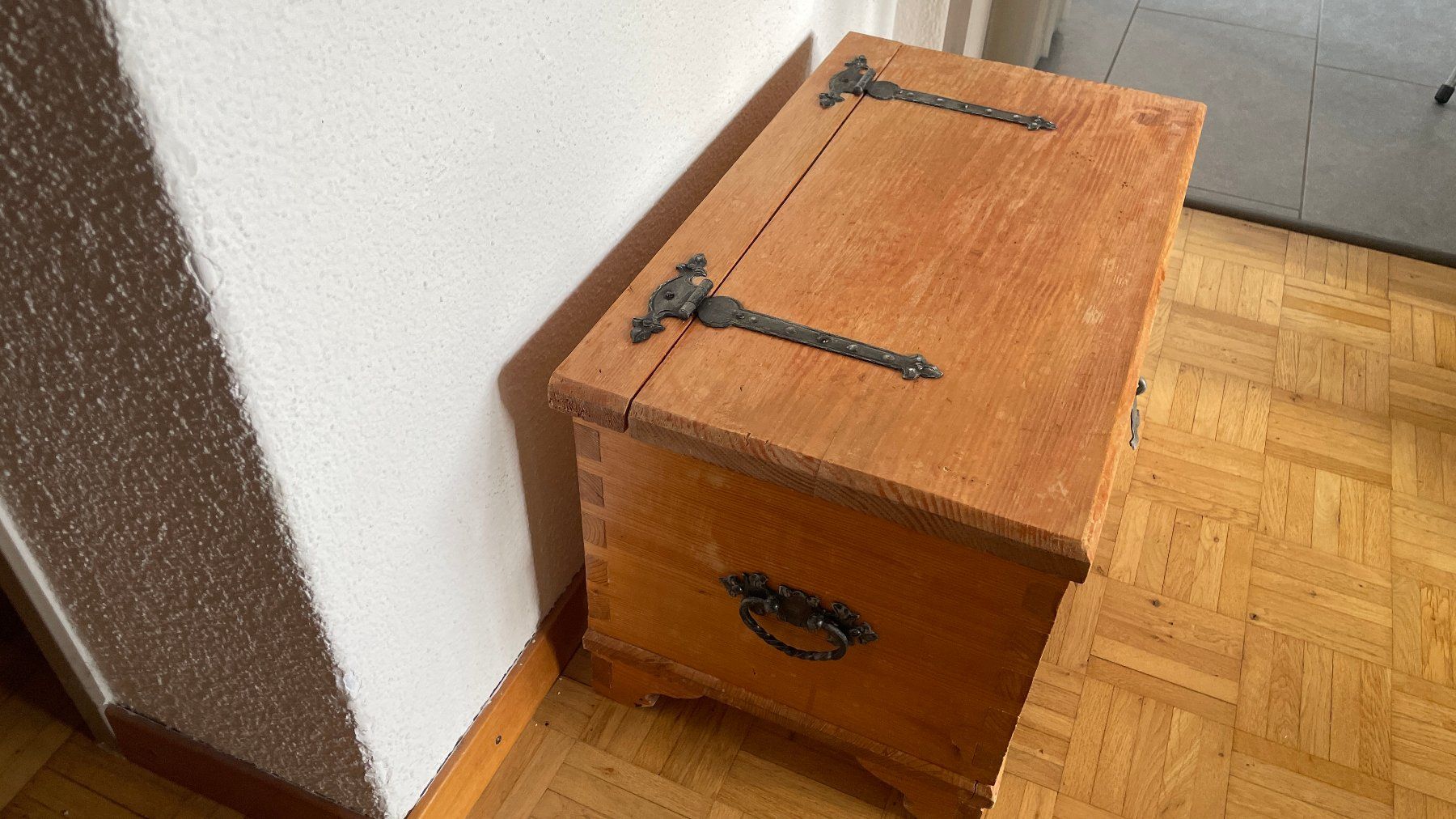 Cassapanche: Schöne kleine Holztruhe – Usato da Glattfelden venduto da cybermaxx 2