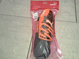 Fussball Schienbeinschoner Puma Gr. L NEU