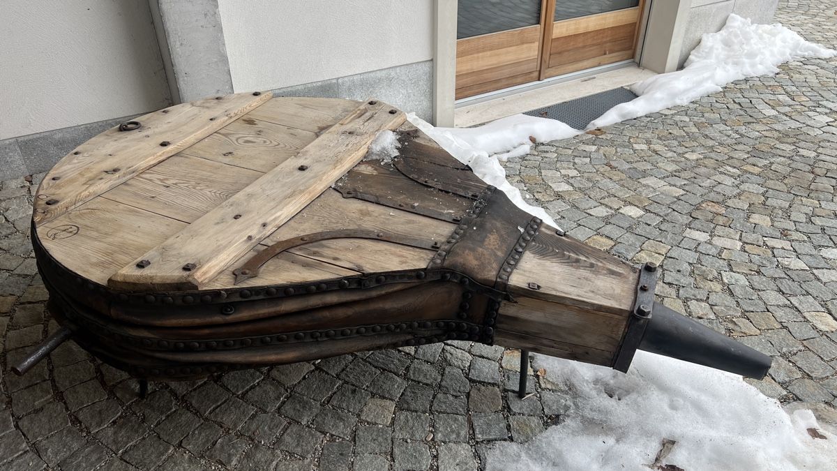 Alle Dekorationen: Antiker rustikaler Blasebalg – Gebraucht aus La Punt Chamues-ch von mhaefu 1