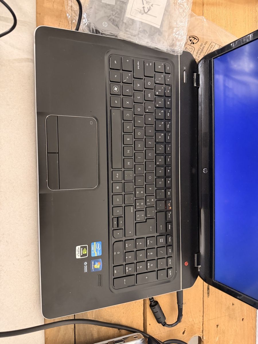 Dell Portables: Laptops 7  – D'occasion à Seewen SZ par nik_89bh 3