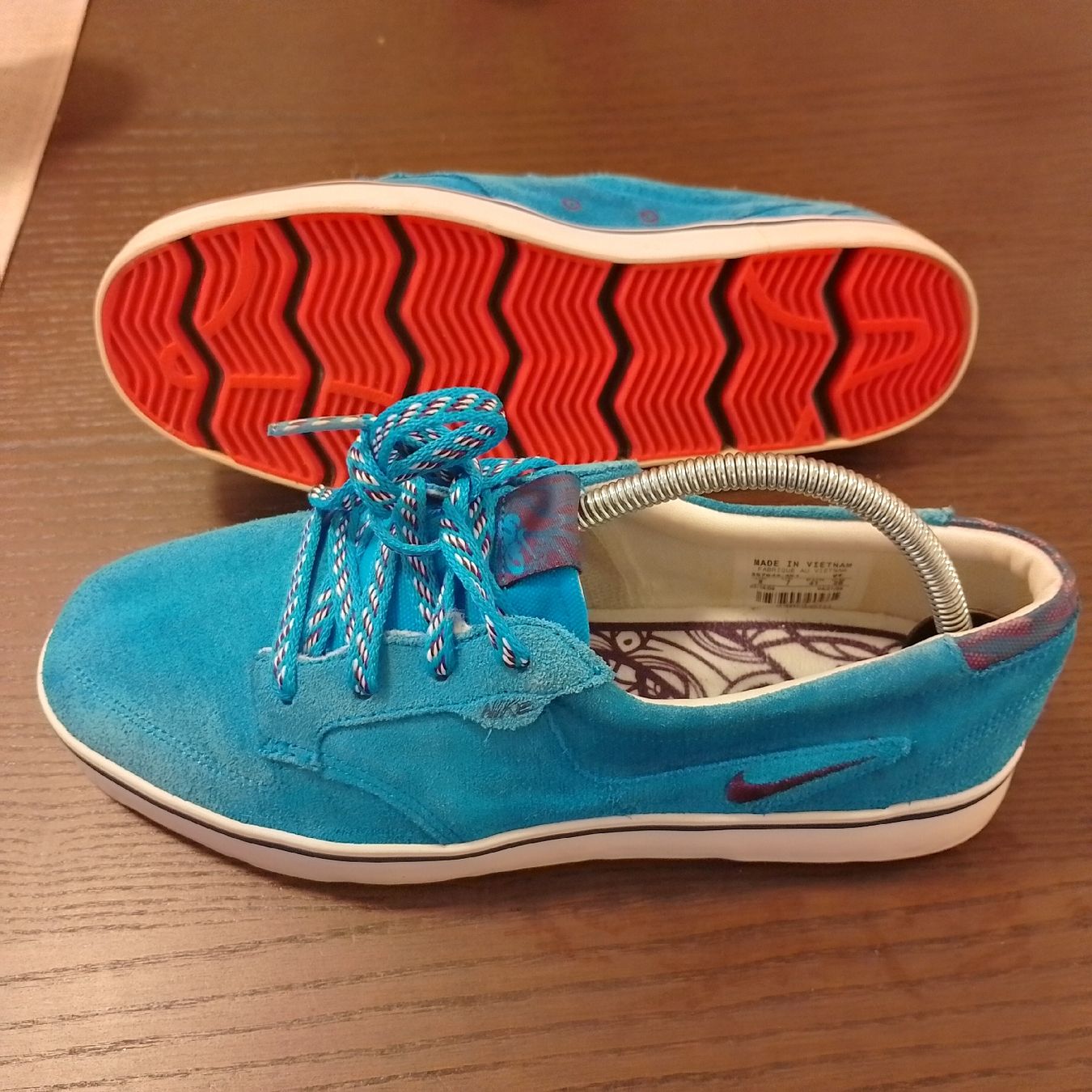 Nike Scarpe da donna: Damen Nike Sneaker in Wildlederoptik – Usato da Uznach venduto da EMaria83 4