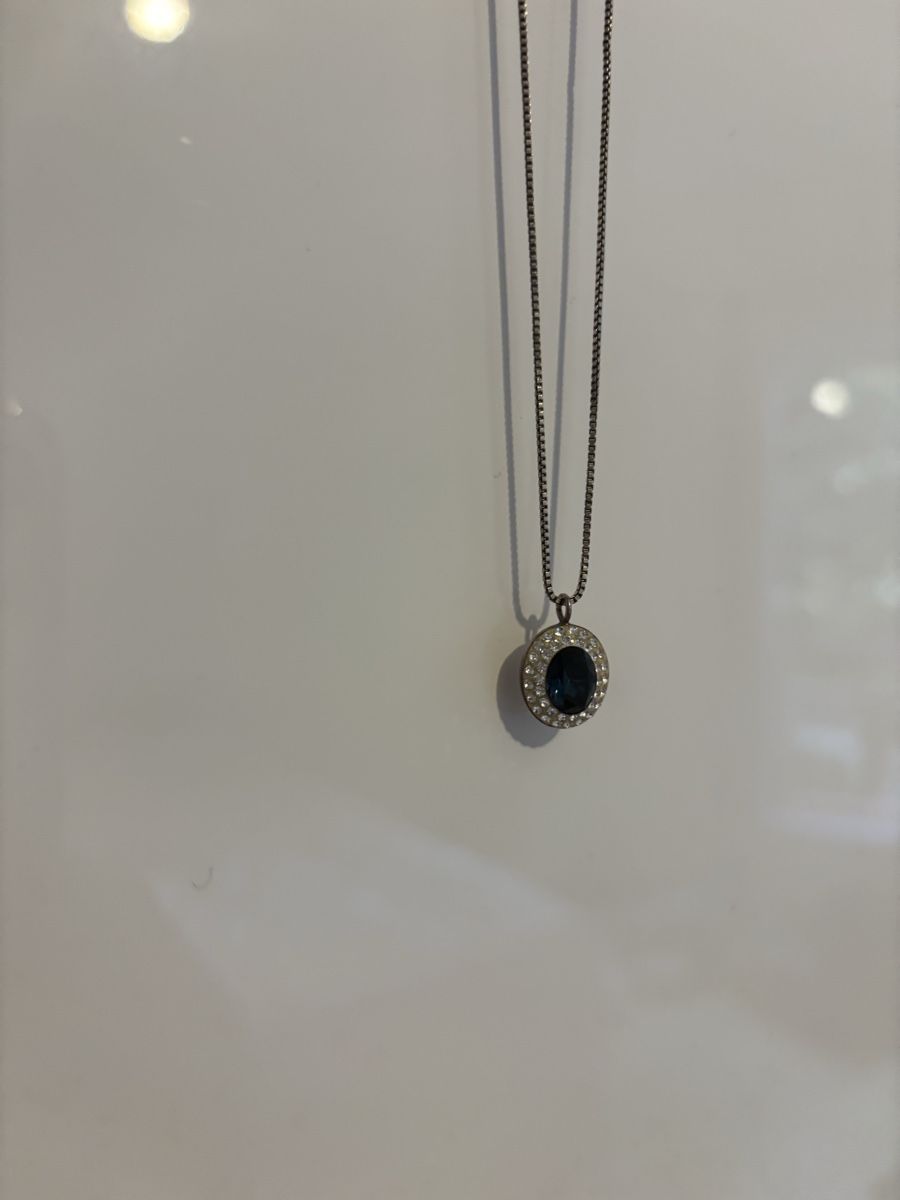 Colliers: Magnolia Silver Blue Sapphire Necklace – D'occasion à Genève par gai_w7bf 3