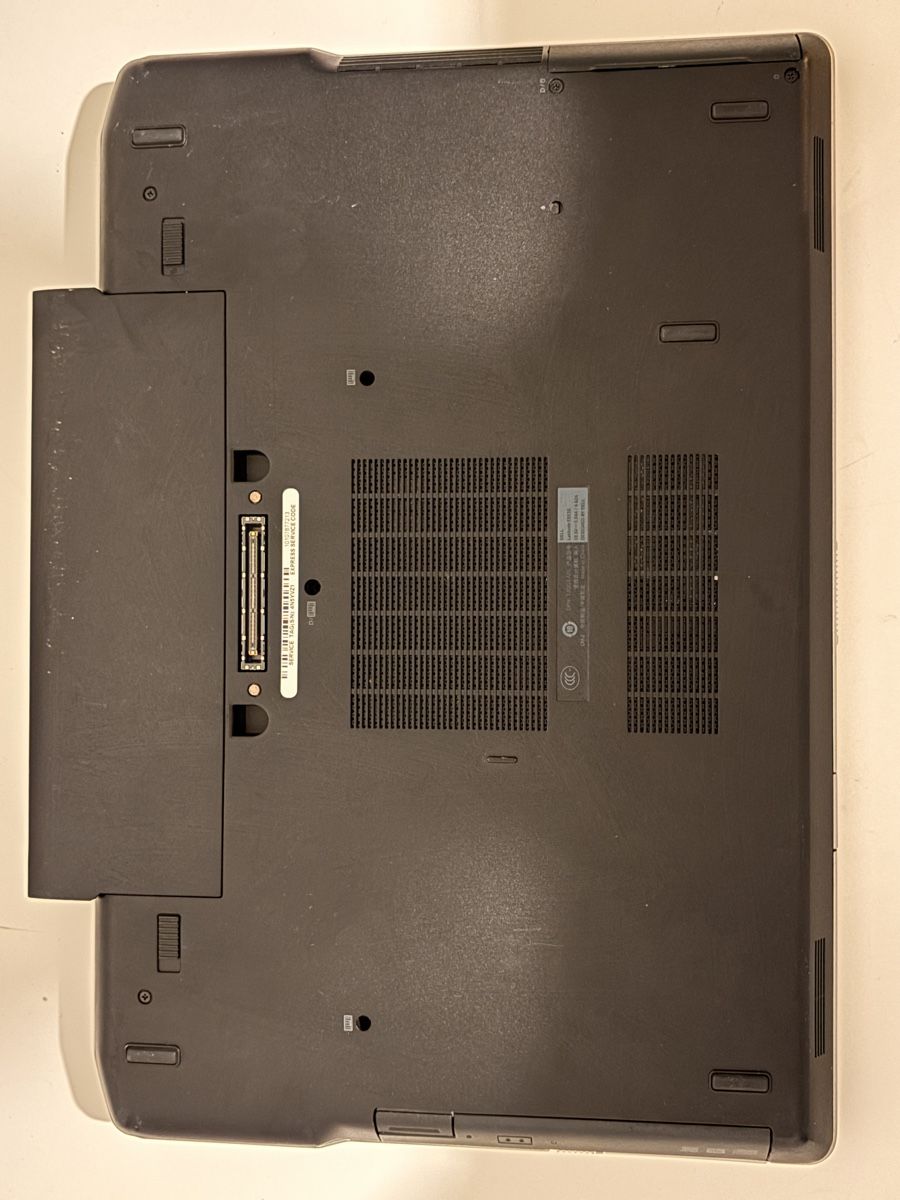 Dell Notebook: Dell Latitude E6530 - Funktionstüchtig – Usato da Basel venduto da Jillcaarmen 3