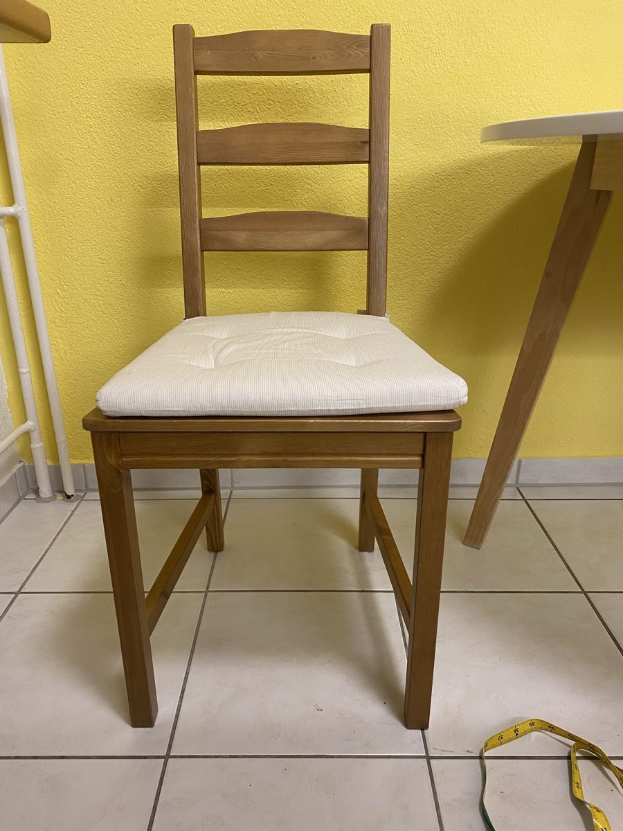 Ikea Sedie: 4 Holzstühle von Ikea – Usato da Zürich venduto da blabliblabluu 2