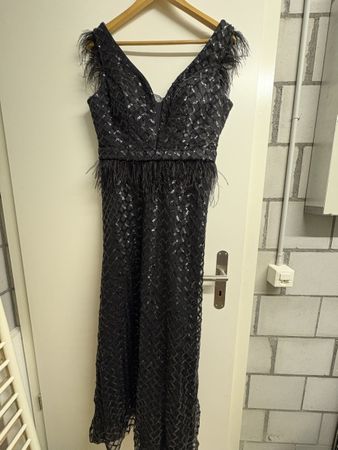 Elegantes Abendkleid /Galakleid mit Federn, Grösse 36
