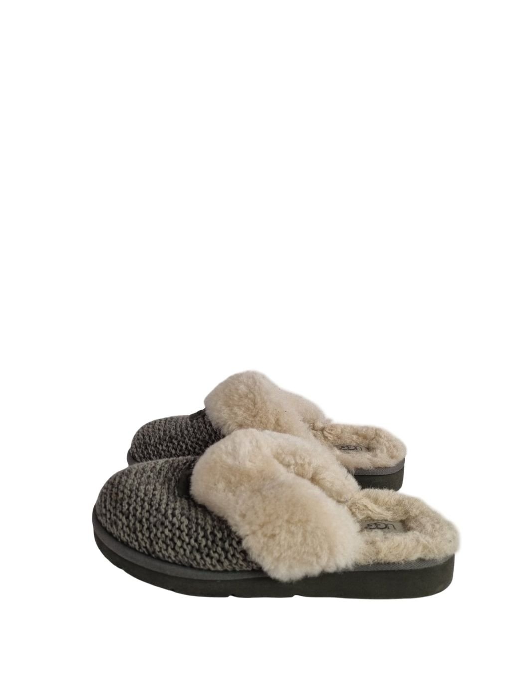 Ugg Damenschuhe: UGG warme Hausschuhe grau Gr.40 – Neu (gemäss Beschreibung) aus Wangen b. Olten von Restwert_Wangen 2