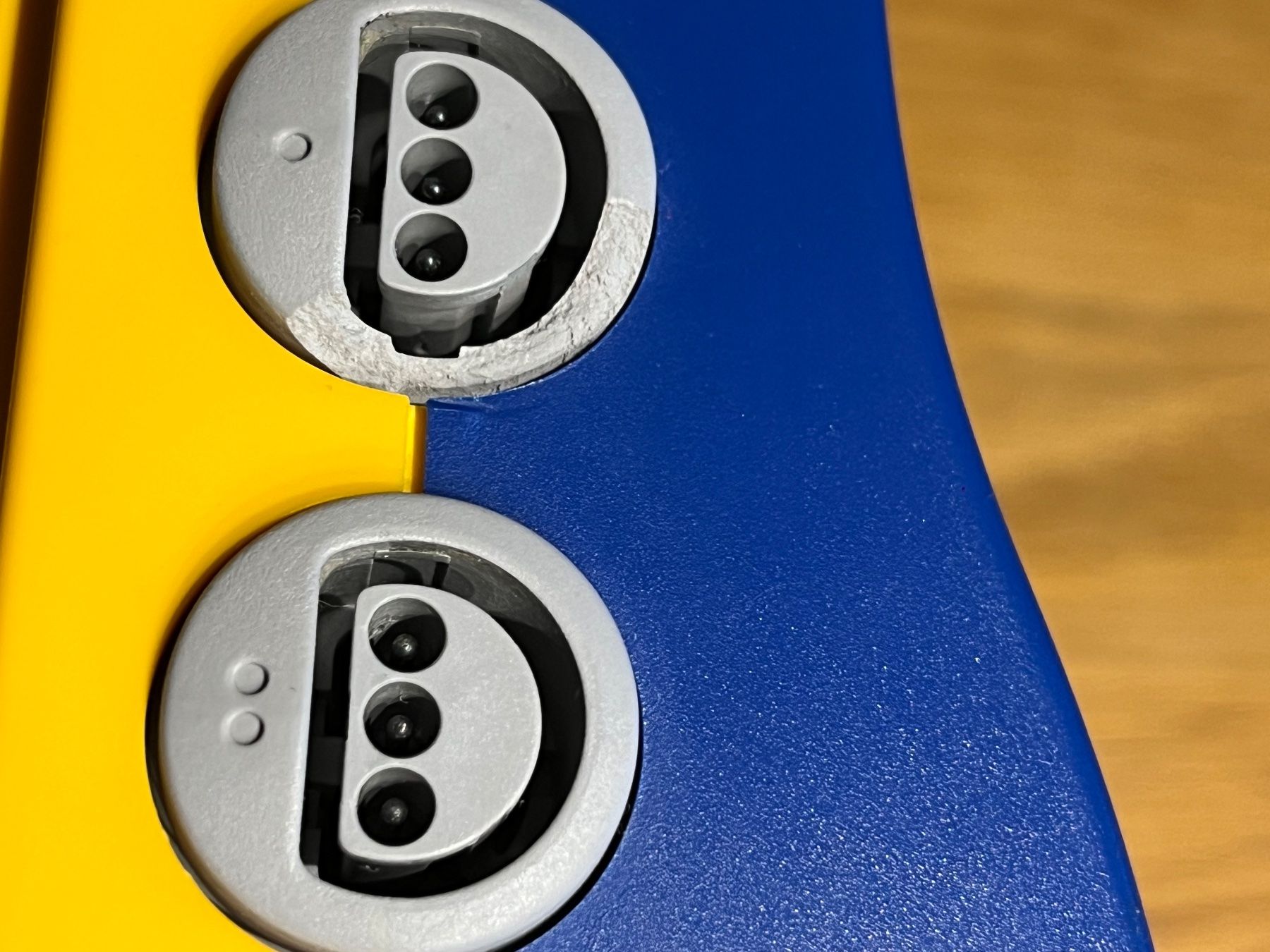 Nintendo Konsolen: Nintendo 64 Pikachu Special Edition + Controller N64 Pokemon – Gebraucht aus St. Gallen von MarianoPokemon 6